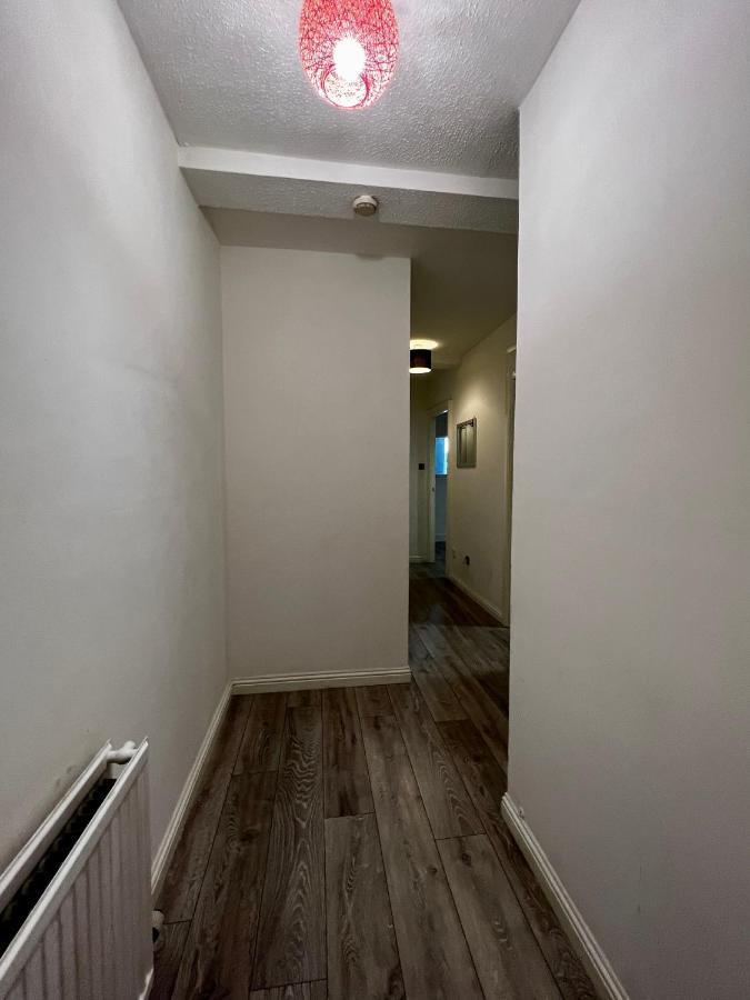Lovely 2 Bedroom Apartment - Edinburgh City Centre ภายนอก รูปภาพ
