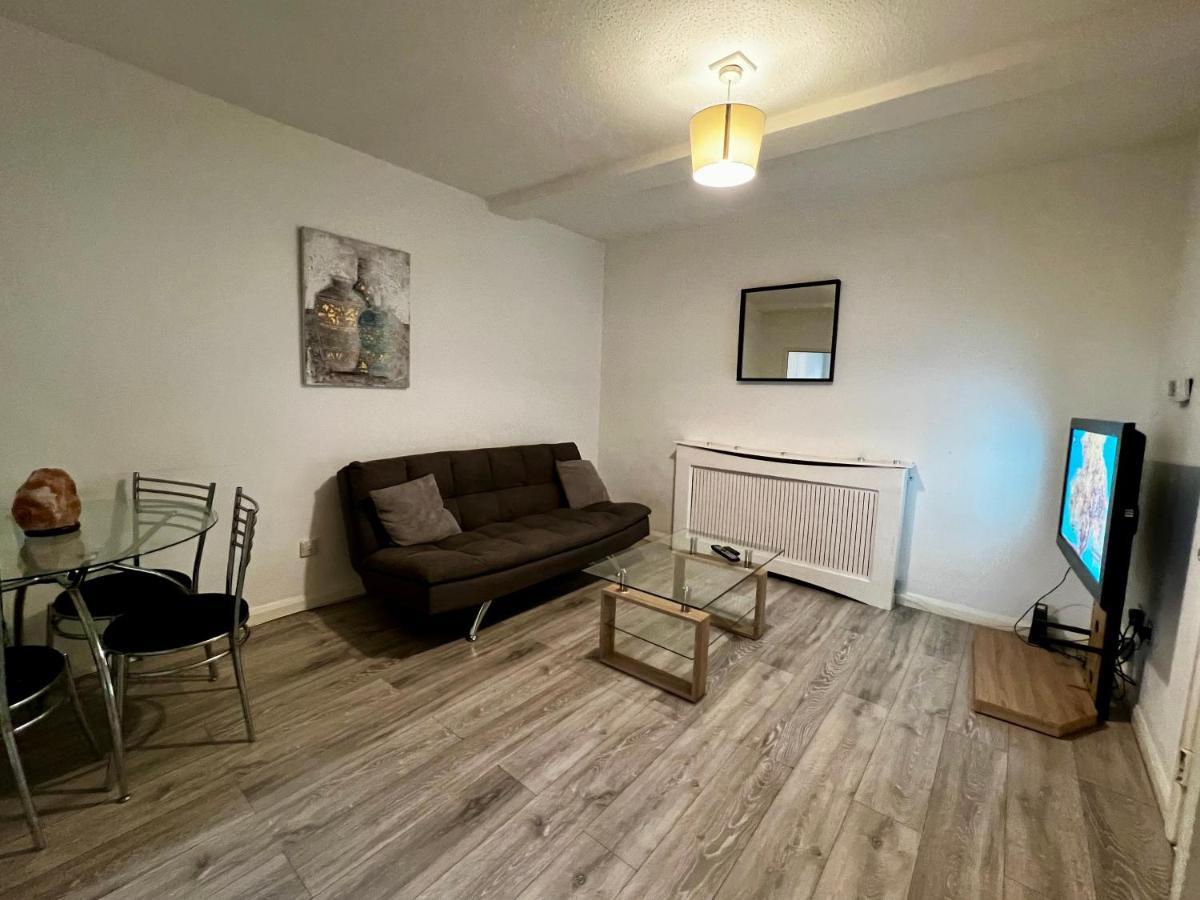Lovely 2 Bedroom Apartment - Edinburgh City Centre ภายนอก รูปภาพ